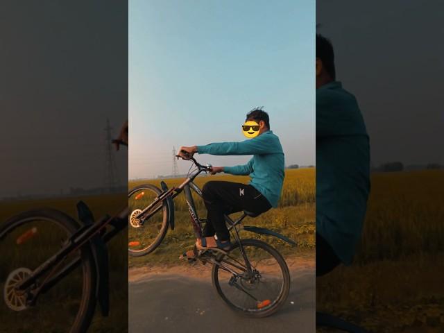 Cycle stunt ride look #cycle #stunt #lookcycle