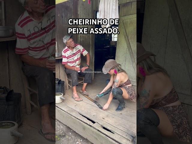 CHEIRINHO DE PEIXE ASSADO.           #comedia #humor #memes