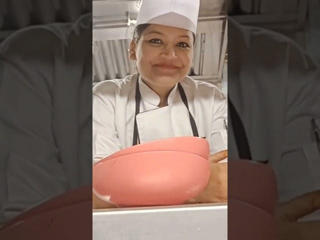 5  HOTEL/WORLD'S BEST CHEF/PIZAA MAKING/MASTER CHEF/ SUNAINA NANDA FOODS/HM CHEF SUNAINA/JWMARRIOTT