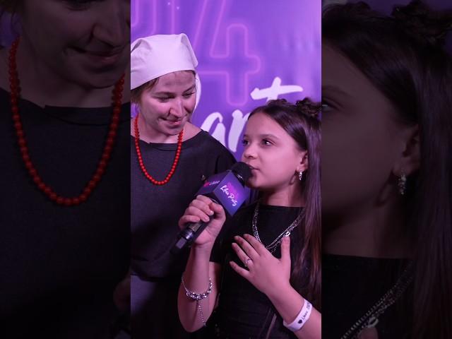 Вы бы узнали Аню на улице без косынки? #likeeparty2024 #интервью #доярочка #марияянковская