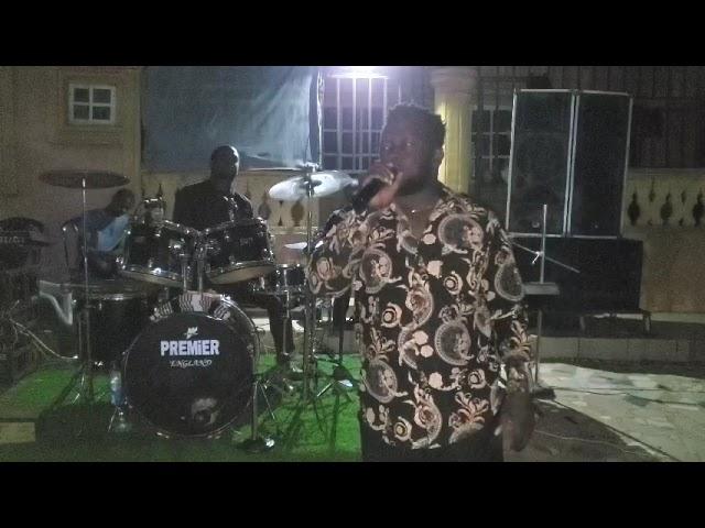 Tosky Nwa Otigba Live on Stage (Old School Highlife)