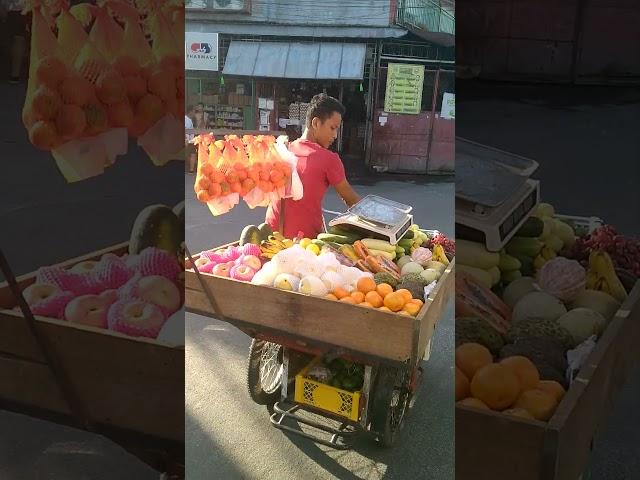 fruits vendor roaming around in the street #asmr #fruitsvendor #roamingaround #shorts_