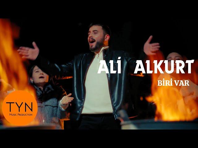 Ali Alkurt - Bizi Bu Hallere Koyan Biri Var