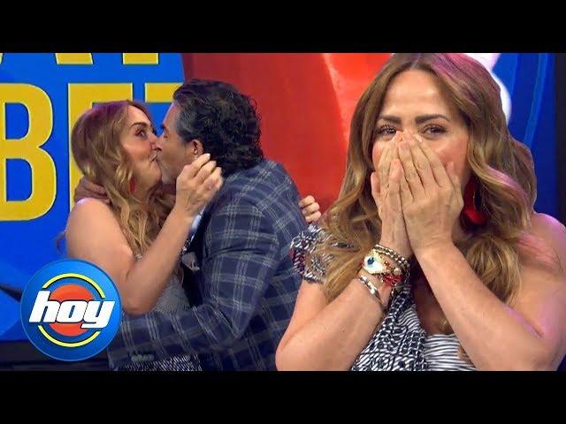 Le roba un beso a Andrea Legarreta en pleno show y ella no sabe cómo reaccionar | Hoy