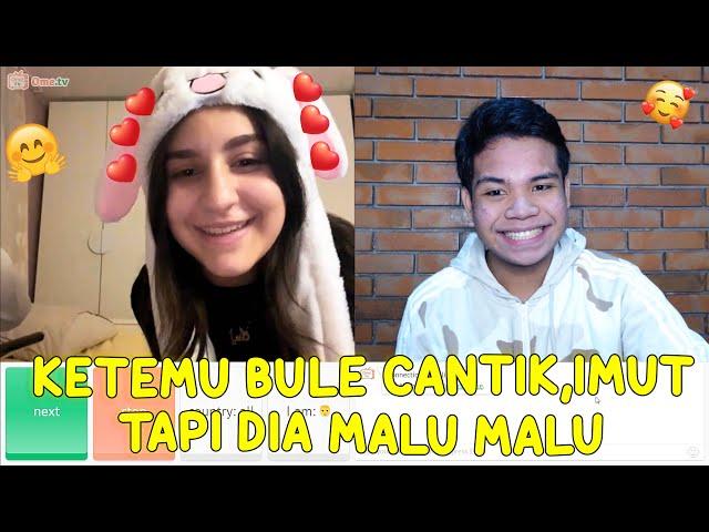 Ketemu Bule Cantik Di Ome Tv tapi dia malu - malu - Ome.TV International