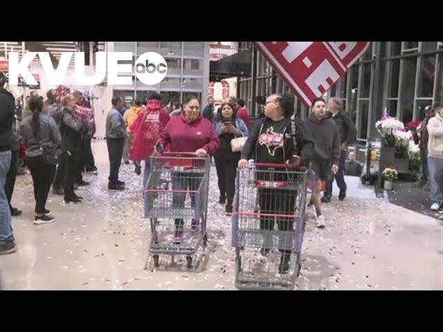 New H-E-B opens on South Congress Avenue