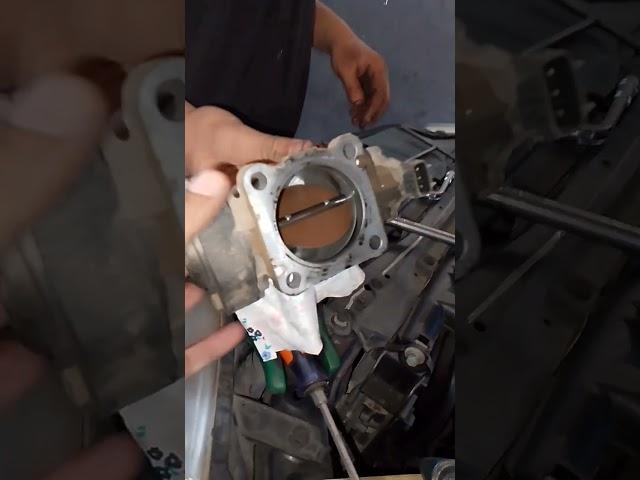 throttle body service 1 KD engine Toyota vigo#shortvideo