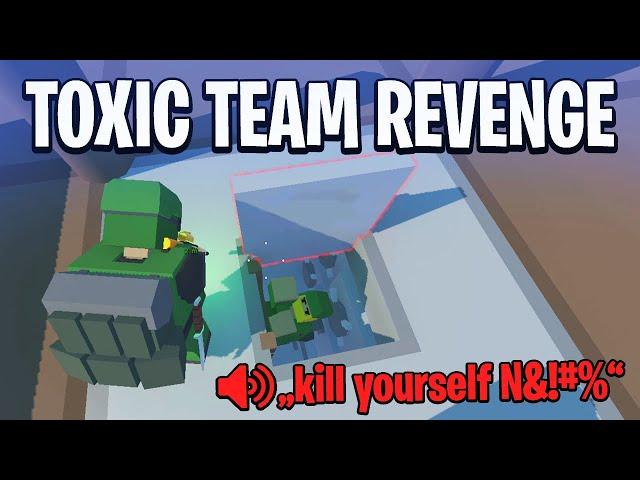 Destroying & Raiding a RAC!ST and TOXIC TEAM OF 5 | Unturned