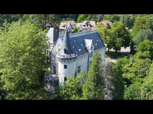 Exploring an Abandoned Medieval Castle - 15th Century Architecture