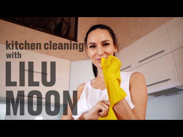 Kitchen cleaning with Lilu Moon