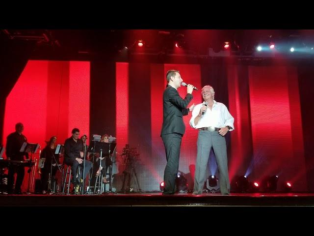 Joe Cannon Cuts Up And Sings Suspicious Minds Just For Fun!