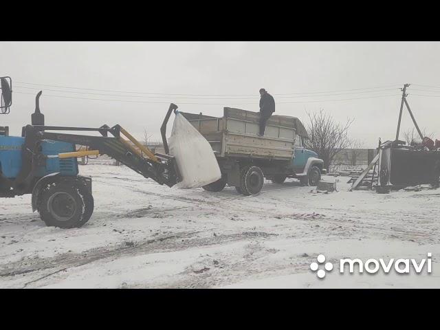 12.03.2021. Снег пошел, грузим удобрения, жарим шашлык у мамы день рождения 