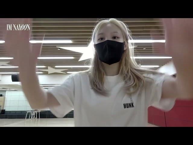 [rus.sub] NAYEON POP!  Закадровое видео с танцевальной практики Наён