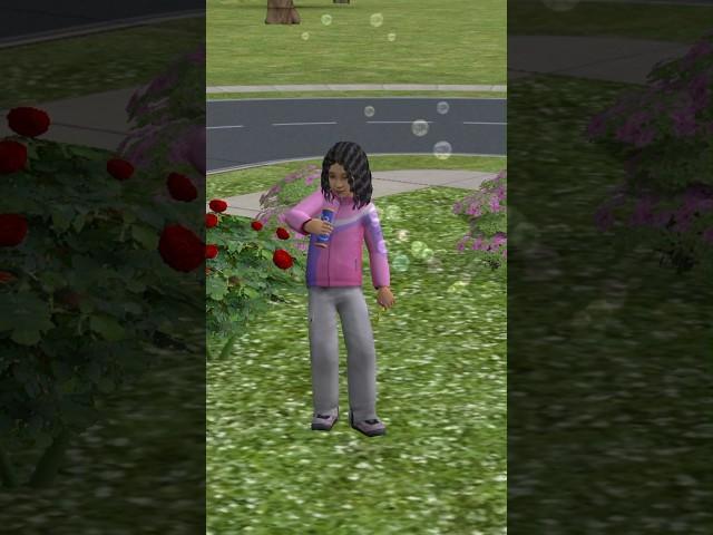 You are NOT SUPPOSED TO DRINK IT! #shorts #funny #thesims2 #thesims #sims4 #sims #bubble