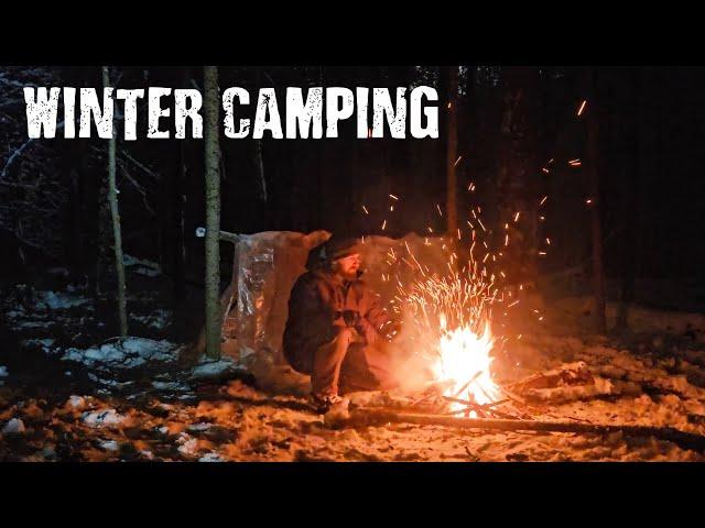 Winter Camping on a Mountain in a Very Warm Survival Shelter Made With Cheap Materials