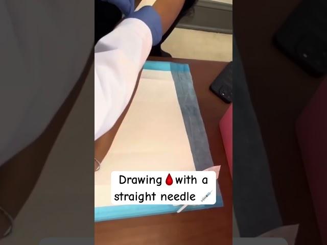 Drawing🩸with a straight needle #medicalassistantlife #phlebotomy #medicalassistant