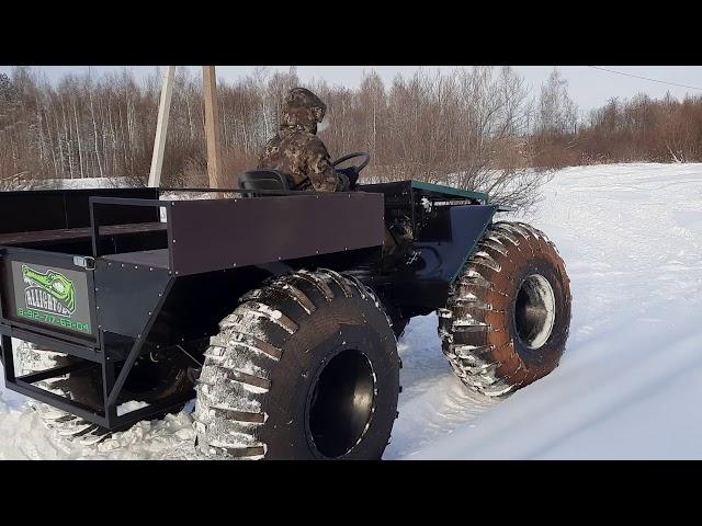 Вездеход Аллигатор по глубокому снегу