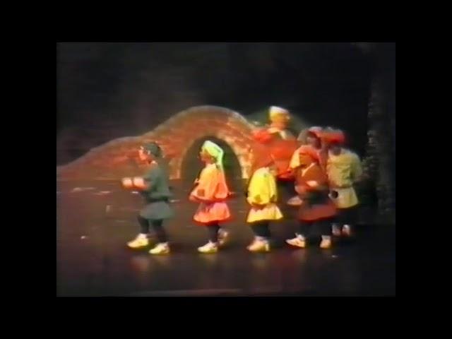 Tommy Osborne and the Dwarfs  Marlowe Theatre Canterbury 1986-87 Snow White HD