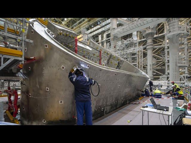 The technology to build this Russia's 334-ton reactor has amazed the world. Modern Forging Machine