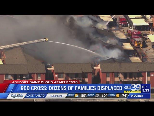 Fire at Ashfort Saint Cloud Apartments displaces 100 in Houston