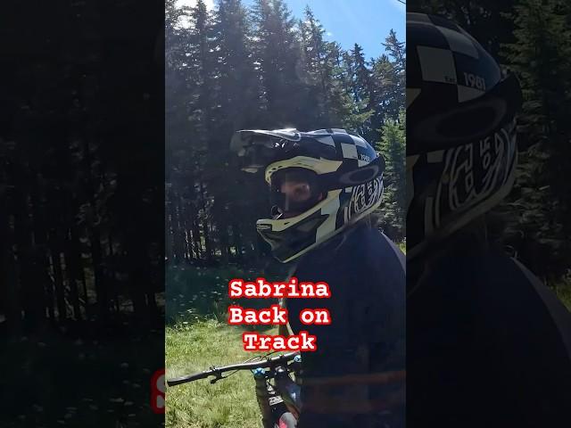 3 Länder Enduro Trails-Sabrina is back #downhill #downhillmtb #shorts #mtb #mtbgirl #shred #mtblife