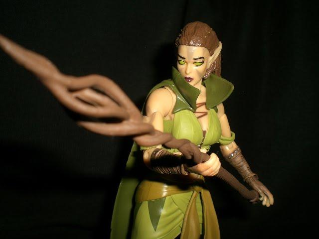 MTG Legacy Collection #4 Nissa Revane Series 1 Action Figure Review