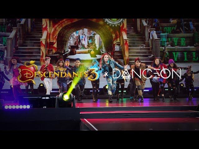 Descendants 3 x DanceOn VidCon Night of Awesome Performance