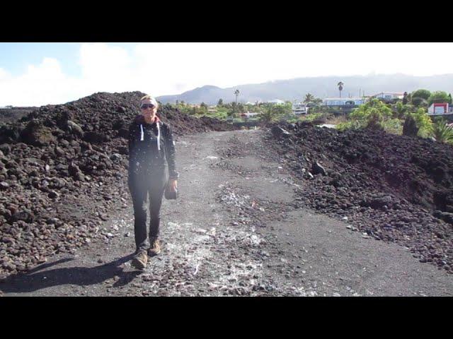 La Palma - houses destroyed by the volcano, banana plantations, banana cooperative Nauaufbau in t...