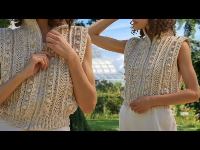 Роскошные вязаные жилеты на любой вкус. Luxurious knitted vests for every taste.