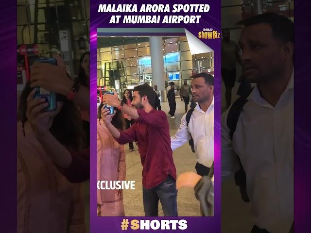 Malaika Arora Snapped at Mumbai Airport #MalaikaArora #MumbaiAirport #IndiaTVShowBiz