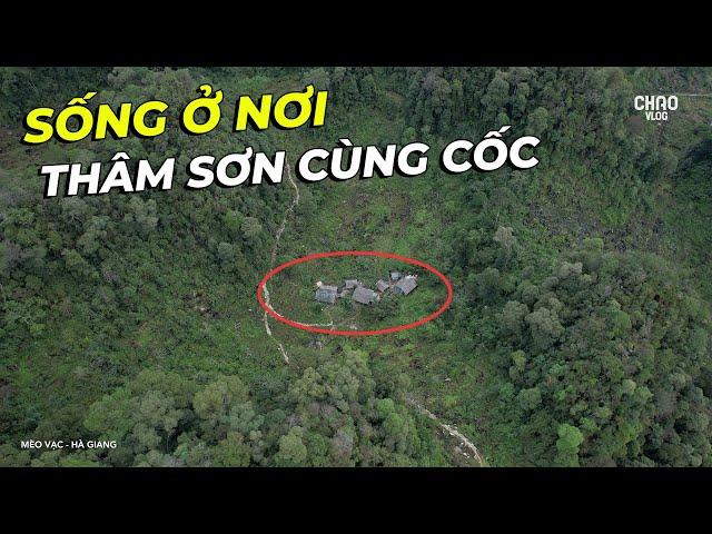 Những Ngôi Làng Sống Biệt Lập Trong Rừng Già