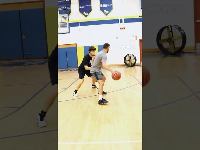 Unlock the Spin Seal! Master this technique and more in my full course‼️- Link in bio #basketball