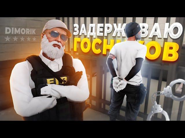 АЙБИШНИК САЖАЕТ ГОСНИКОВ НАРУШИТЕЛЕЙ ЗА РЕШОТКУ в GTA RP / MAJESTIC RP