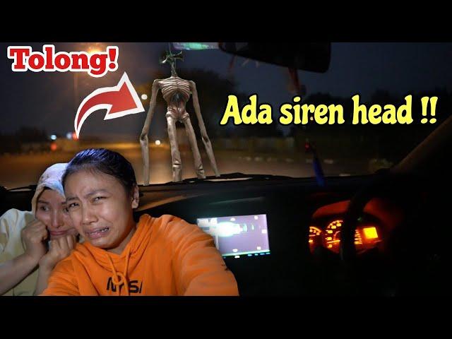 24 Jam Di Mobil pas malam Di tempat Sepi Nasya di kejar SIREN HEAD !Kencing di Celana ketakutan!