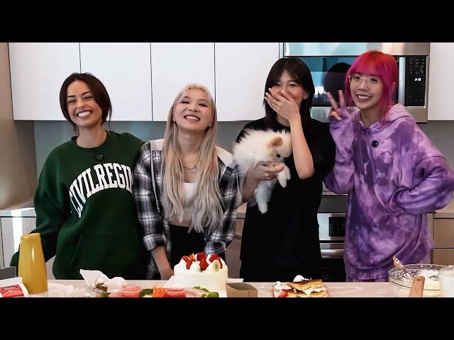 making japanese pancakes with valkyrae, miyoung, lilypichu