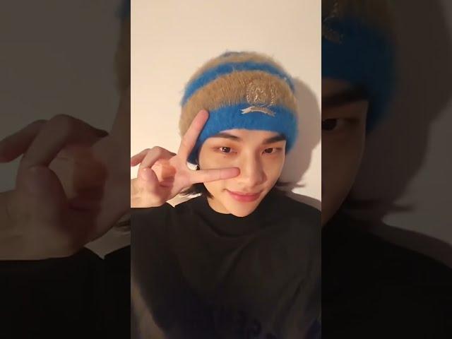 231013 Hwang Hyunjin stray kids instagram live