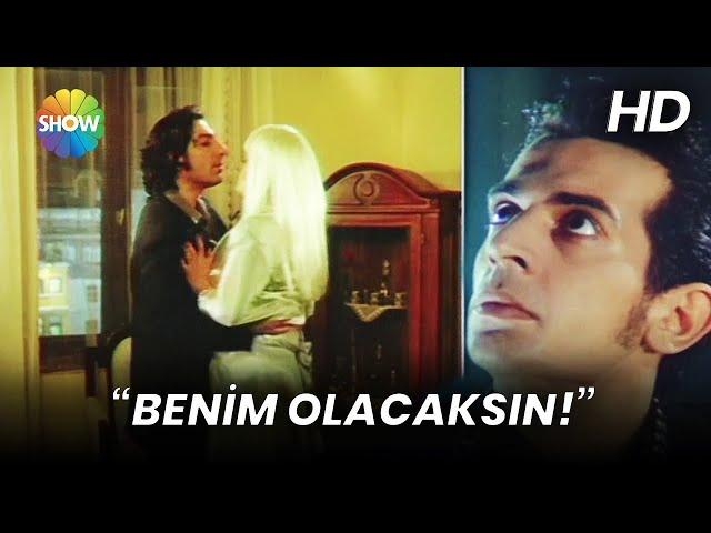 Salih, Tinayı başka erkekle görünce çıldırdı! | Ağır Roman (1997) - Türk Filmi