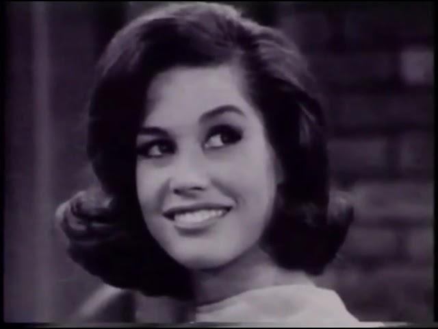 Mary Tyler Moore A + E Biography Beautiful star of The Dick Van Dyke Show, The Mary Tyler Moore Show