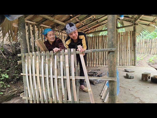 Orphan boy - Completed the small kitchen with grandma,went into the forest to peel and sell the bark