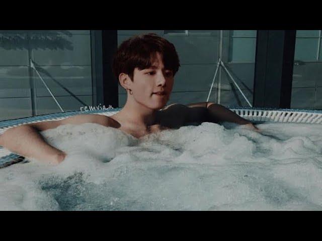 Hot tub Jungkook asmr late Valentine’s Day edition (kisses) (FAKE SUBS) 17+