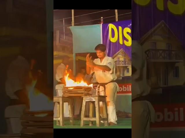 Tiles Breaking by Senpai Vivek Seth || #osu #kyokushin #karate #physicallyfit #breaking #howto