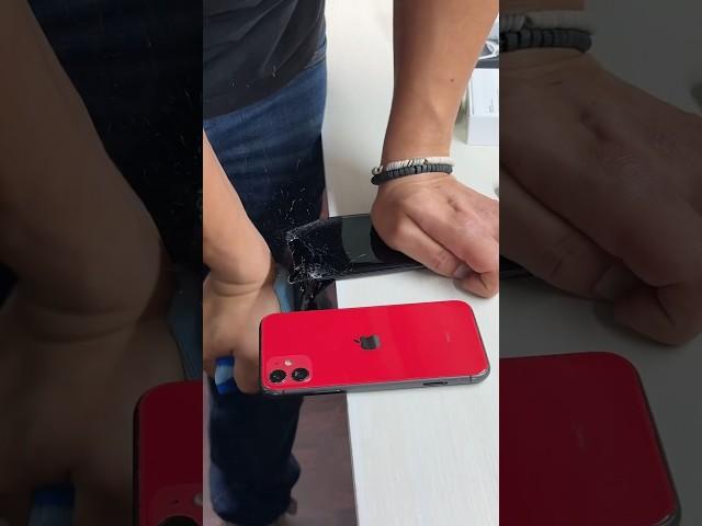 Which phone breaks the easiest? Brake test Apple vs Android #breakphones #brokenphone #phonetest