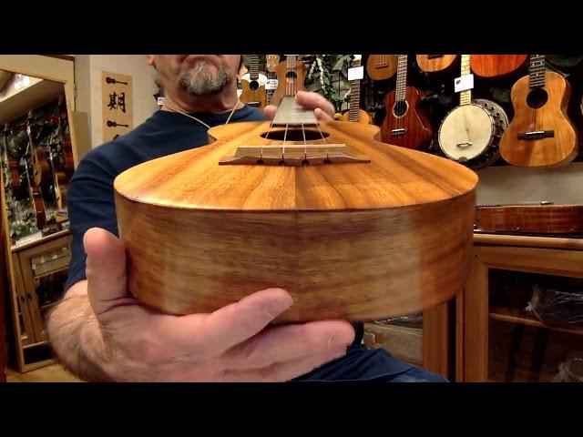 Ukulele Mania Demo, "Grandfather's Clock" on Kelii Hawaiian Koa Tenor #4872