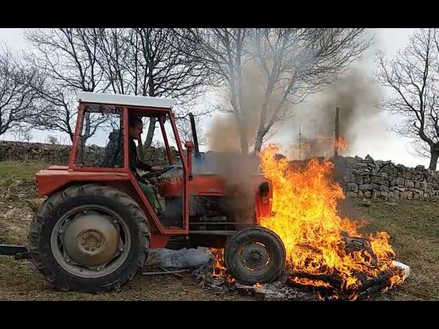 Ludi seljak na poslu - (smesno,balkan,smeh do suza,smesni klipovi)