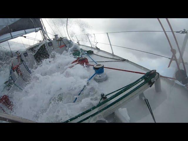 Single Handed Sailing from Australia to Fiji (Ep3)