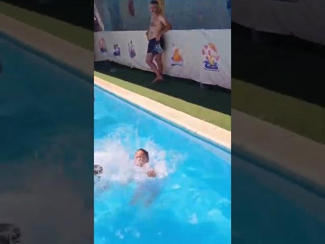 FESTA IN PISCINA | VAMOS A LA FIESTA