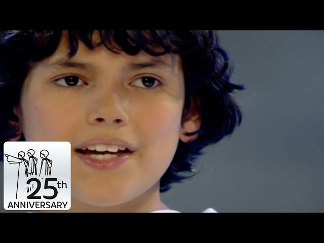 Sanctus Performed by Libera