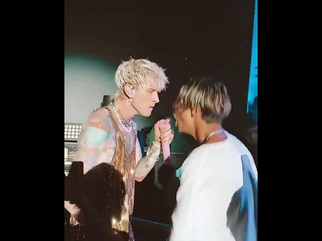 Machine Gun Kelly Rapping "What's Poppin" with a fan