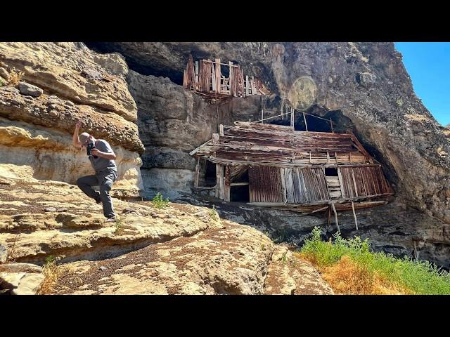 I Climbed the Abandoned Haunted Cave! Hiking and Camping. A Bird Paradise on Mars! Cave Stone House.