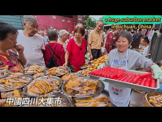 A grand market in Sichuan, China, strange street food, panic buying scene/4k